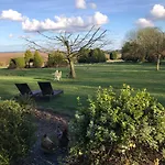 Bed and breakfast Ticketyboo 4*
