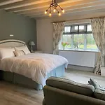 Ticketyboo 4*