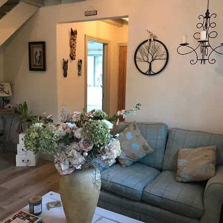 Ticketyboo Bed & Breakfast