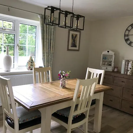 Bed & Breakfast Ticketyboo 4*